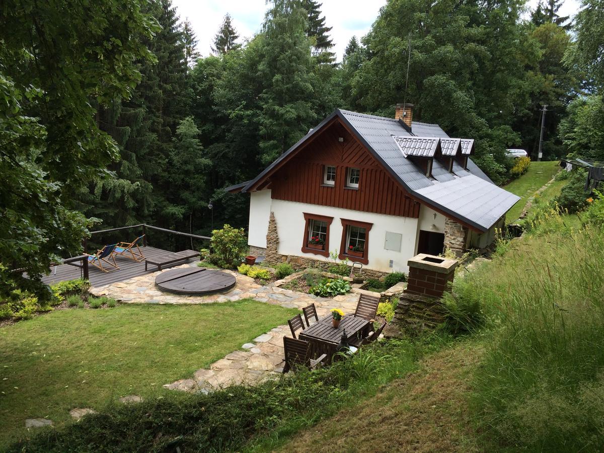 Chalupa Pod Skalou I. Paseky nad Jizerou Bagian luar foto