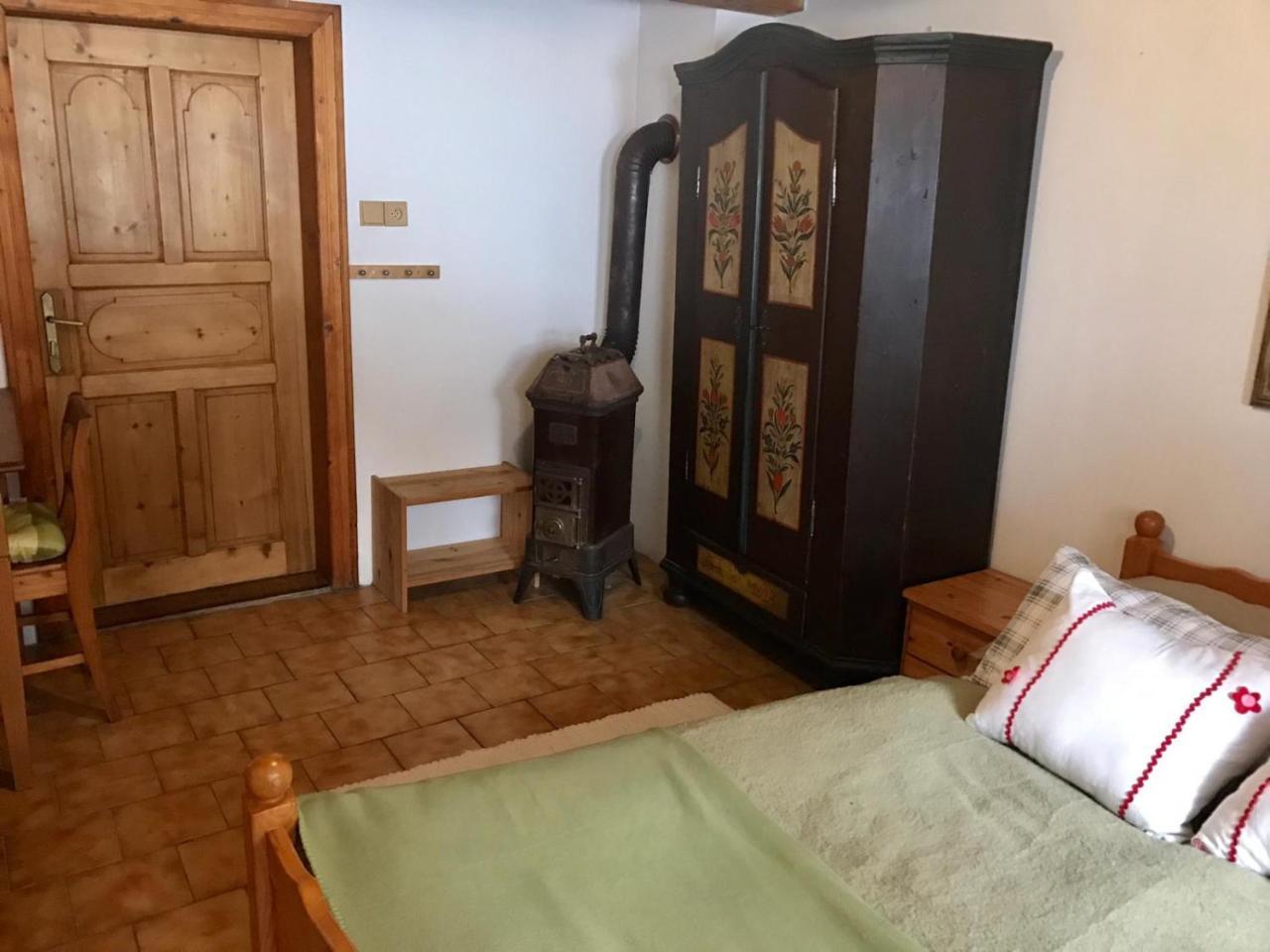 Chalupa Pod Skalou I. Paseky nad Jizerou Bagian luar foto